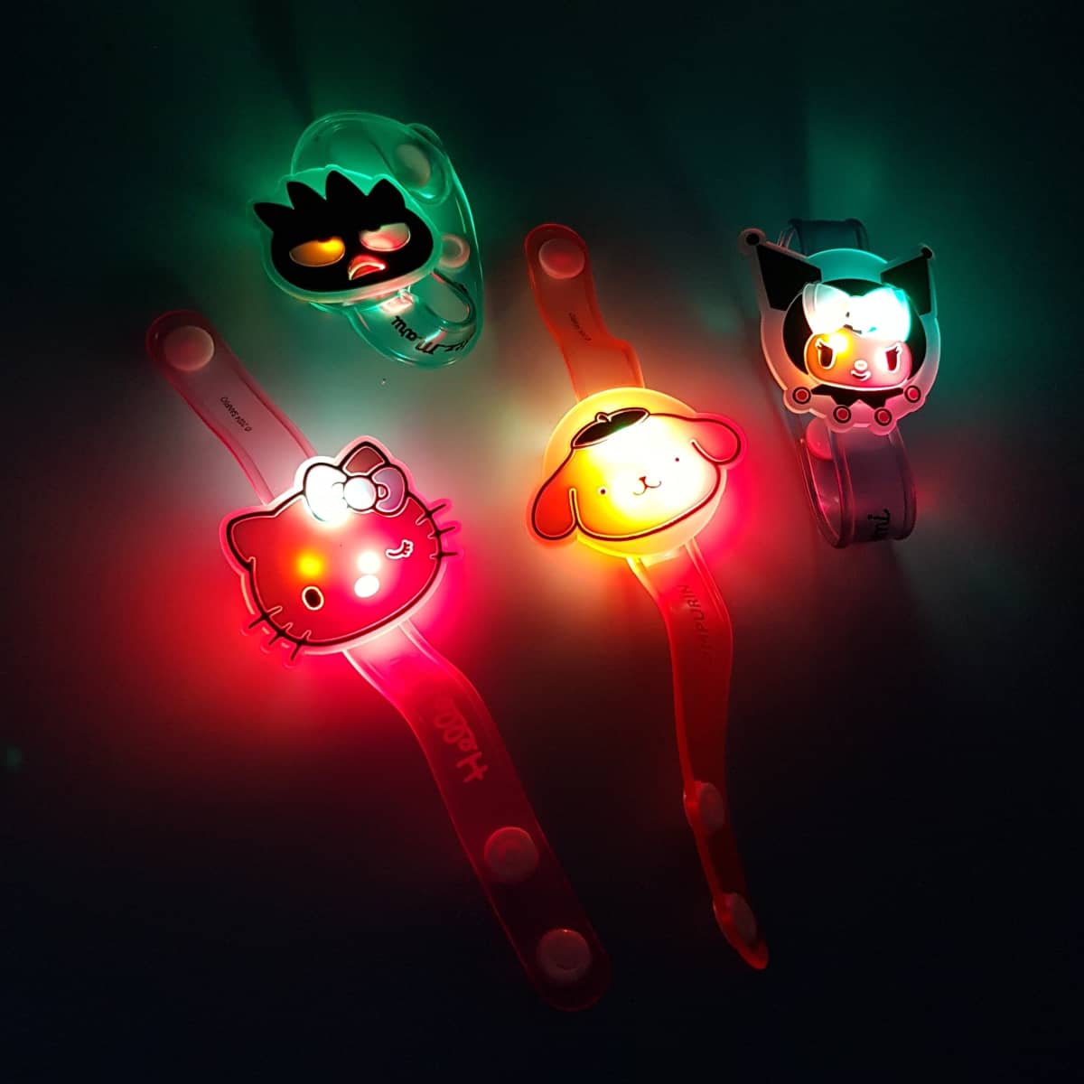 Flummis Hot Wheels süße Armbänder mit Leuchtfunktion im Hello-Kitty-Design