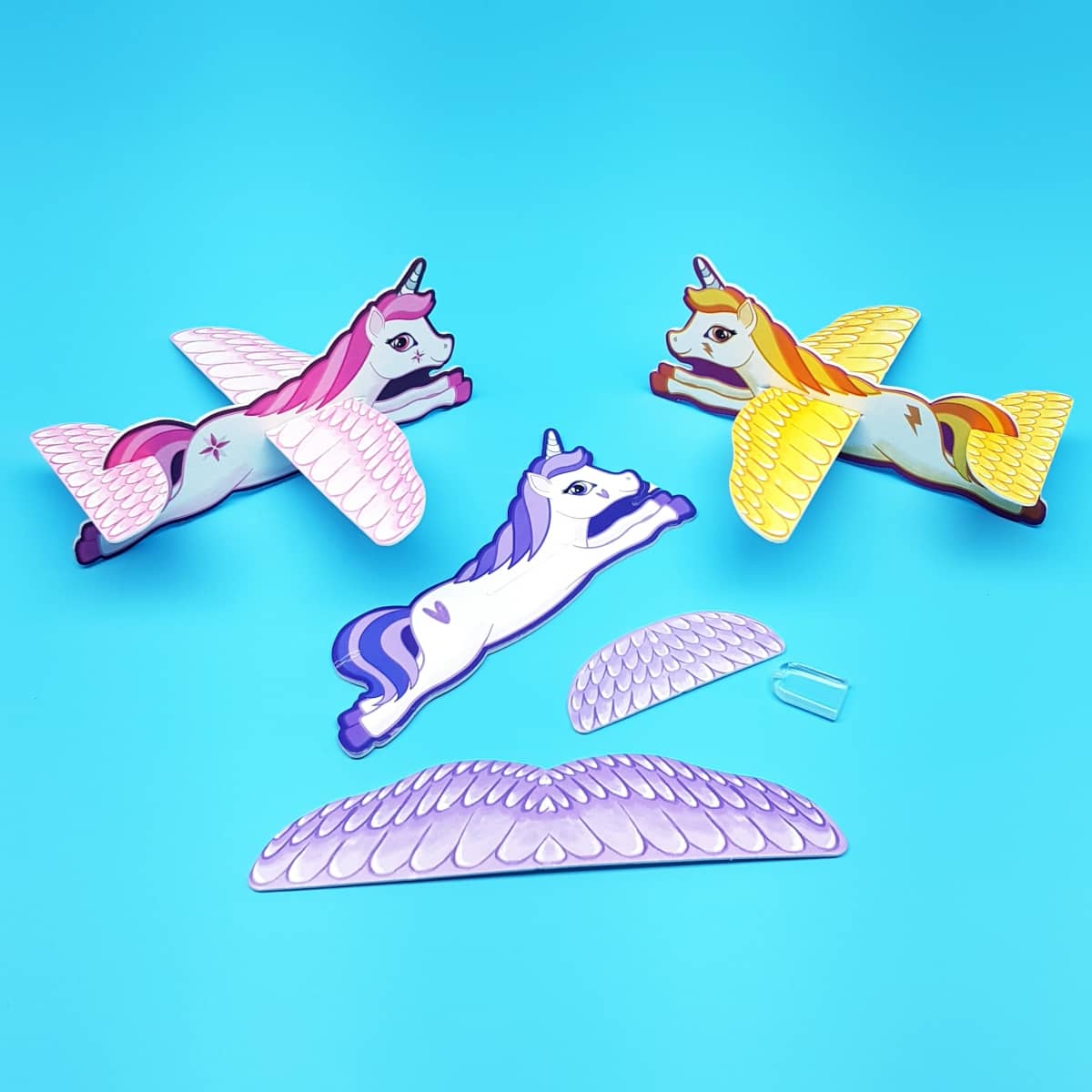 Einhorn-Flieger als Bausatz Steckpuzzles mit Einhorn-Motiven zum Fliegen