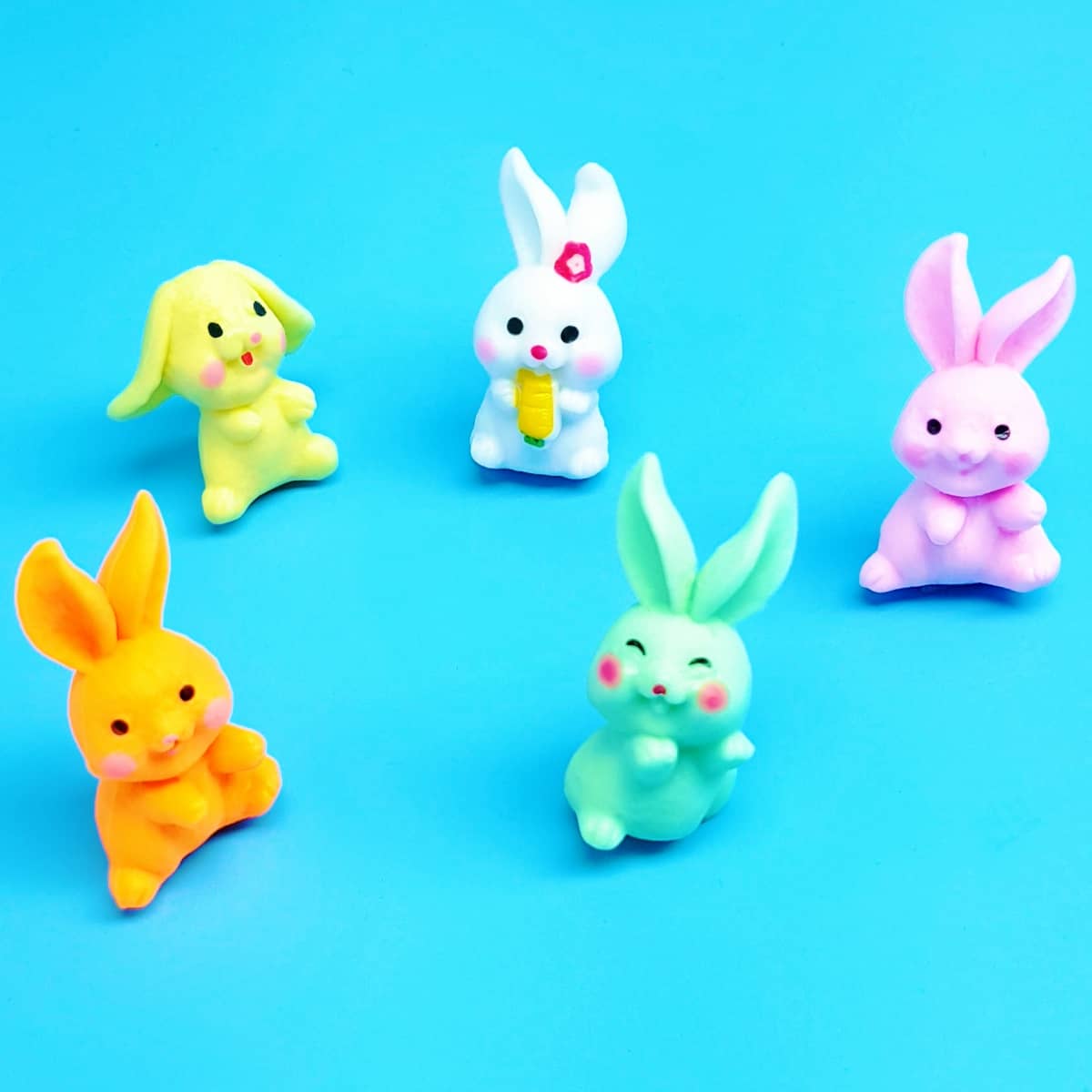 Hase Figur bunt klein Kinder