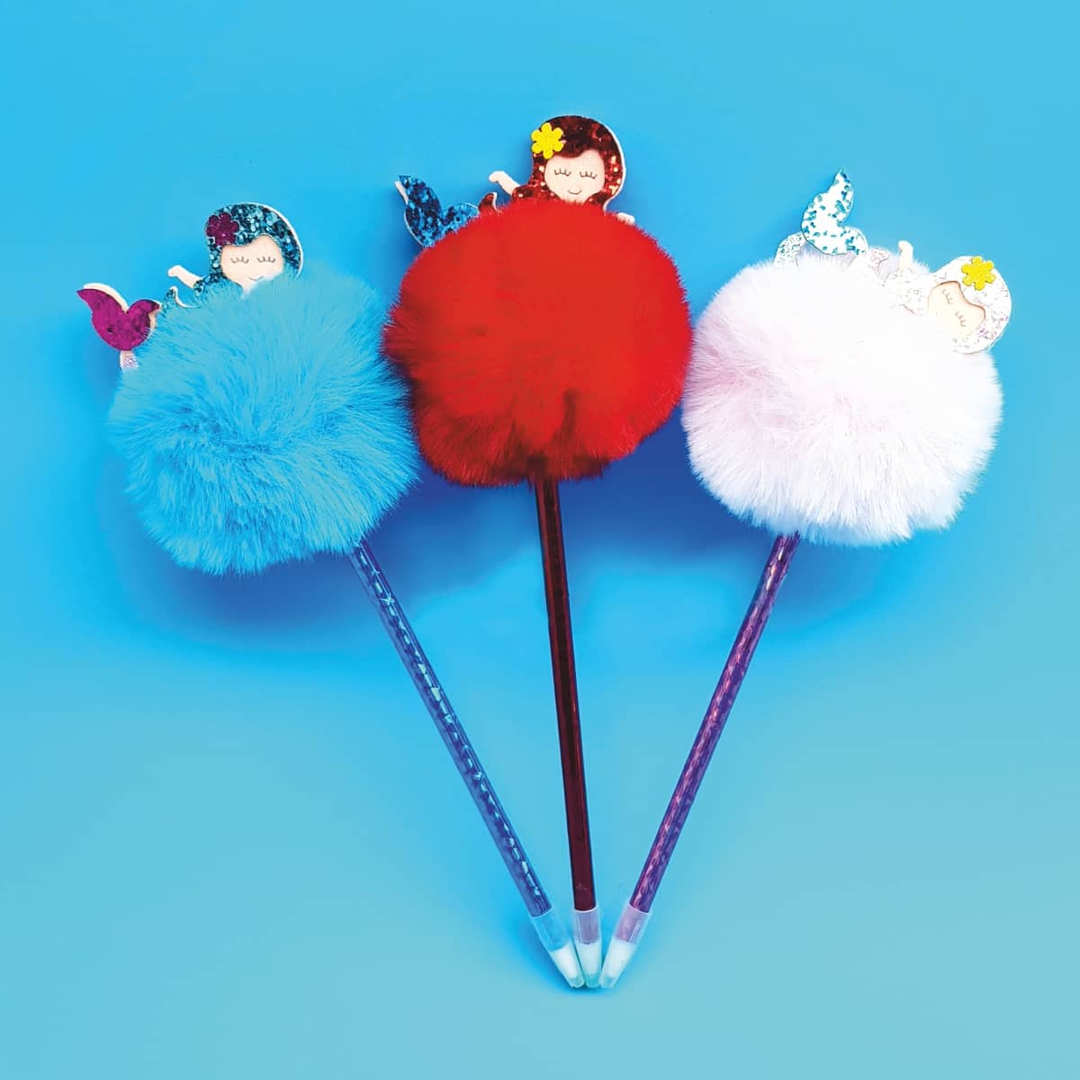 Kullis mit Plüsch-Fell und darauf eingebetteter glitzernder Meerjungfrau